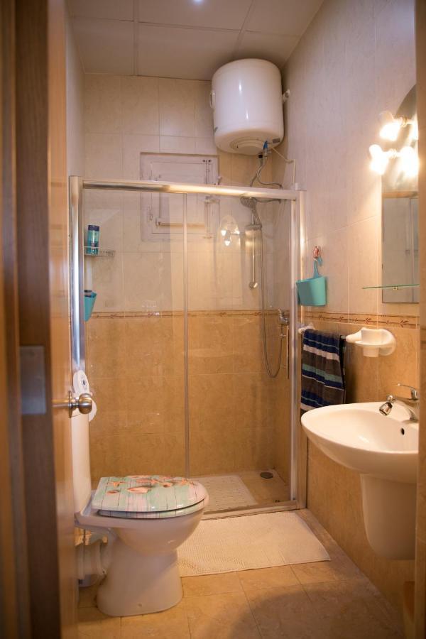 Villa Tal-Karmnu Entire House With Private Heated Pool And Jacuzzi Kirkop Esterno foto