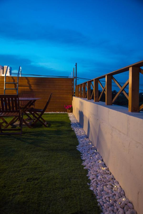 Villa Tal-Karmnu Entire House With Private Heated Pool And Jacuzzi Kirkop Esterno foto