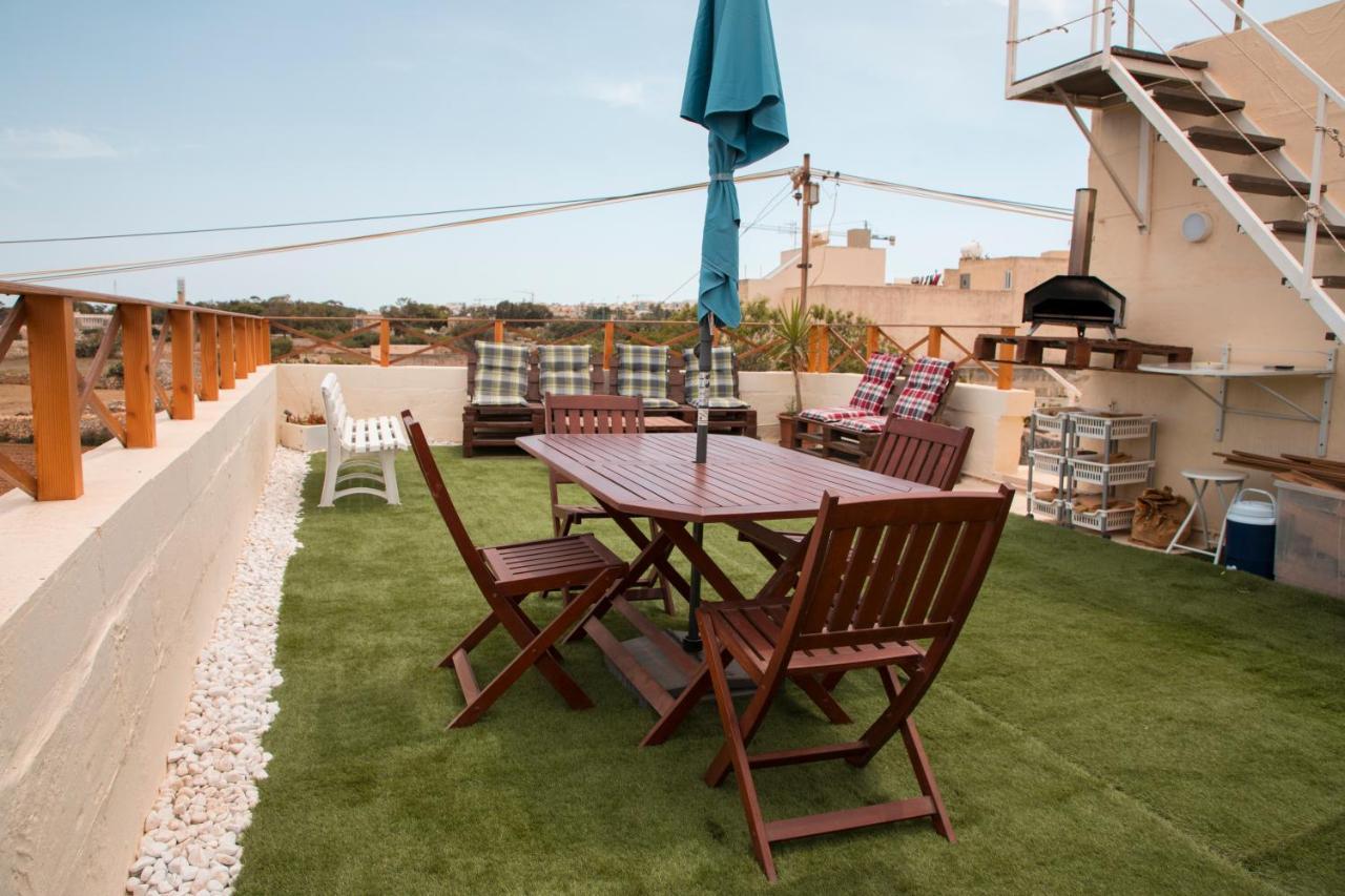 Villa Tal-Karmnu Entire House With Private Heated Pool And Jacuzzi Kirkop Esterno foto