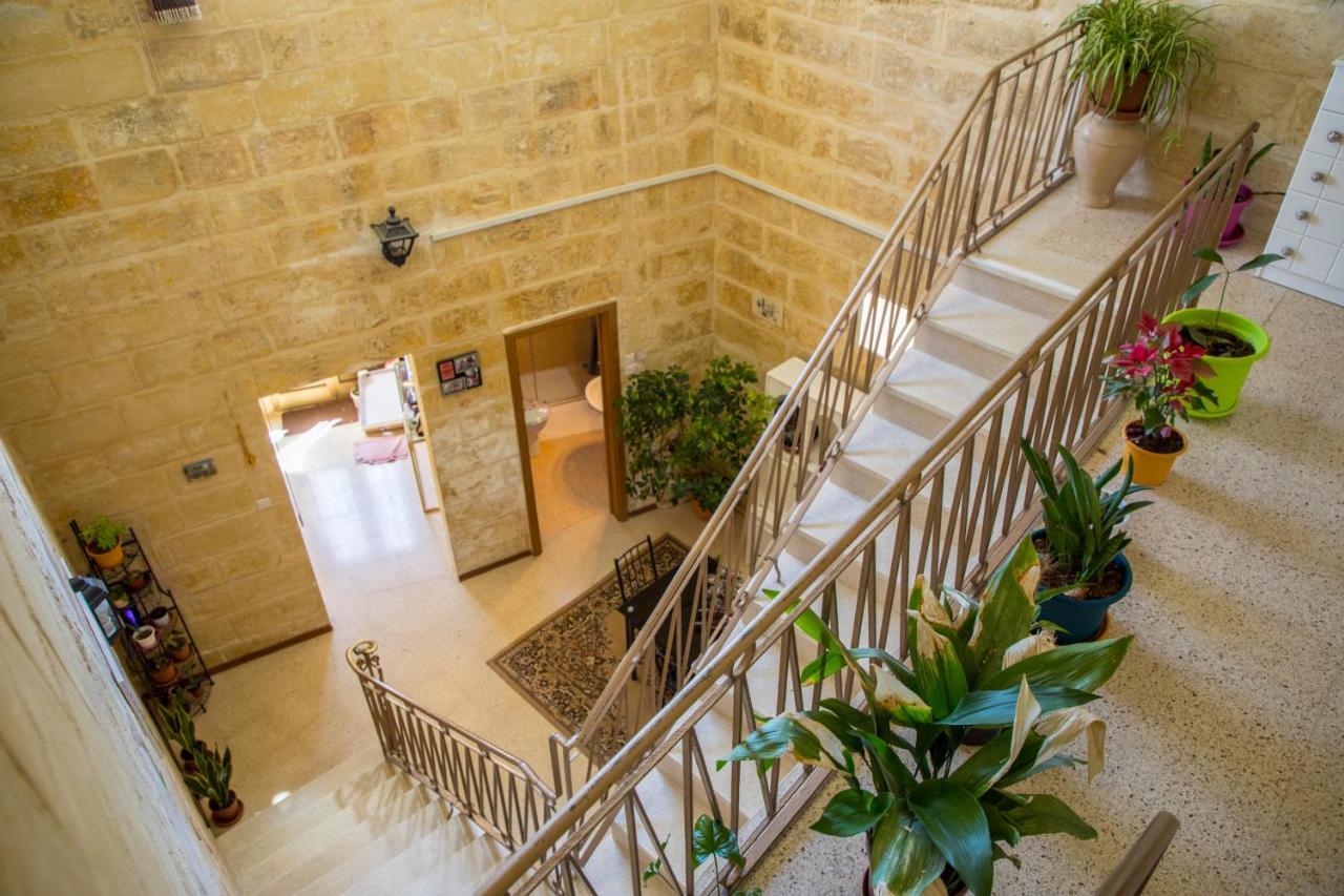 Villa Tal-Karmnu Entire House With Private Heated Pool And Jacuzzi Kirkop Esterno foto